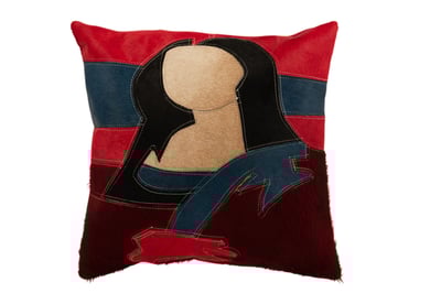 Kussen vrouw leder zwart/rood/beige Kussen vrouw leder zwart/rood/beige