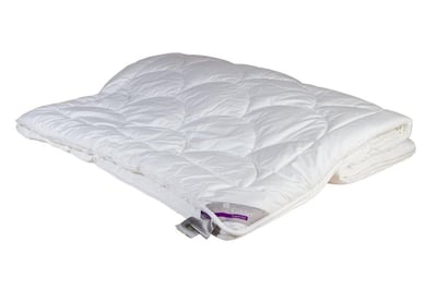 Dekbed Superior 4 seizoenen - 240x220cm Dekbed Superior 4 seizoenen - 240x220cm