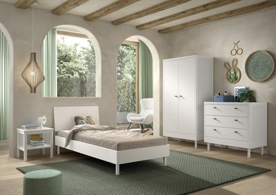 Kinderkamer Forrest: nachttafeltje, bed 90x200, kleerkast, commode - wit beukenhout Kinderkamer Forrest: nachttafeltje, bed 90x200, kleerkast, commode - wit beukenhout