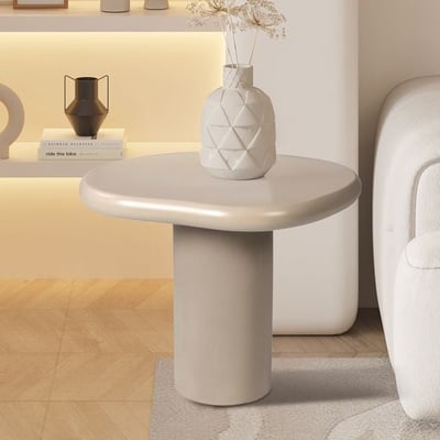 Bijzettafel Tavares - 58x50x50cm - organische vorm - beige Bijzettafel Tavares - 58x50x50cm - organische vorm - beige