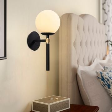 Tatum Wandlamp | Metalen kap Glazen kap | 15 x 20 cm
