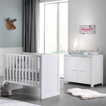 Babykamer Erik: babybed 60x120cm, commode, luierplank - wit