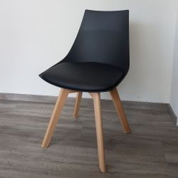 Kunststof stoelen