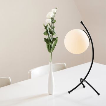 Tatum Tafellamp | Metalen Lamp | Glazen Kap | 23x18cm | 43cm Hoogte | Zwart Wit