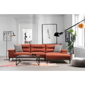 Comfortabele en stijlvolle hoekbank | Beukenhouten frame | Oranje | 309cm breedte | Verstelbare rugleuning | Inclusief 2 kussens