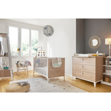 Babykamer Ciana: bed 70x140cm, kledingrek, commode met luierplank en bijzetkastje - eik/wit
